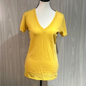 Arizona yellow short sleeve v-neck shirt size medium